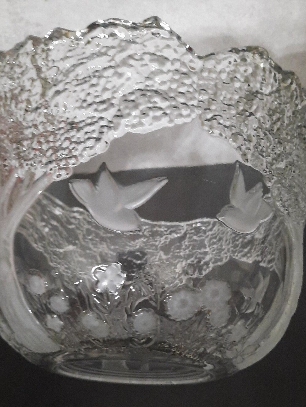 Vintage Mikasa " Tree Love" Pattern Clear Glass Bowl With 3D Birds & Trees - Picture 4 of 11